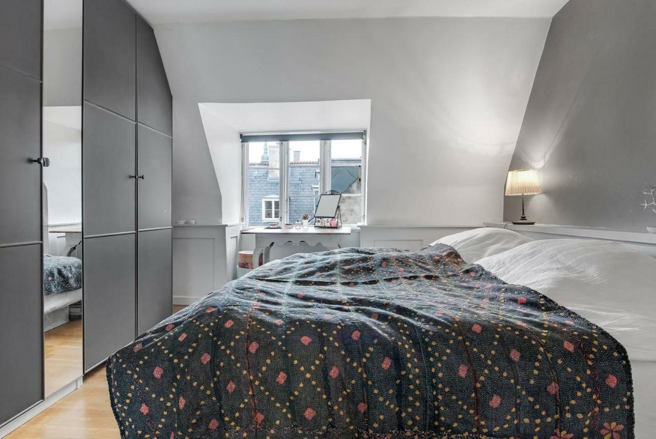Cosmopolitan And Cozy Flat In The Center Of Cph Leilighet *