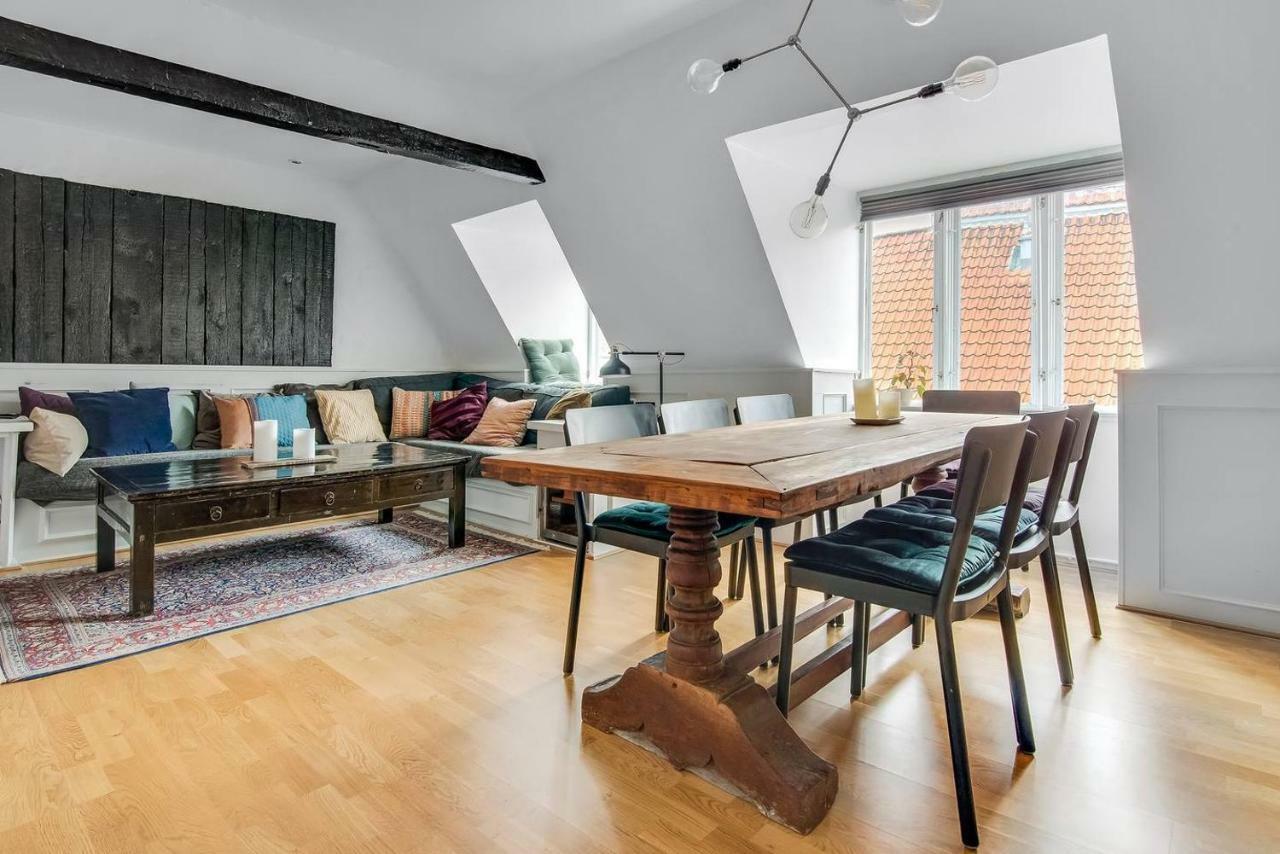 Cosmopolitan And Cozy Flat In The Center Of Cph * København